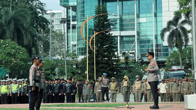 Satuan Brimob Sumut Kawal Aksi Solidaritas Pedagang Daging Babi