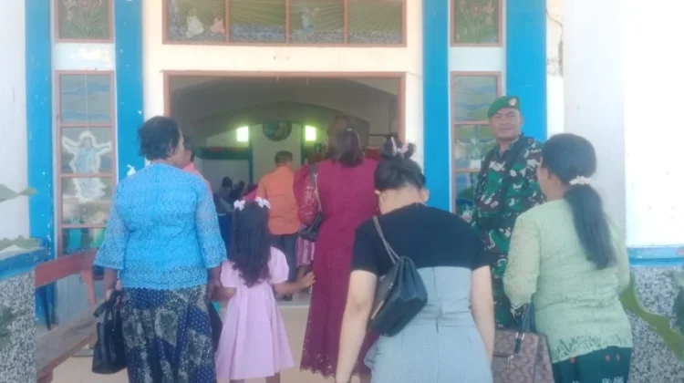 Babinsa Koramil 03/Parongil  Monitoring Ibadah Minggu