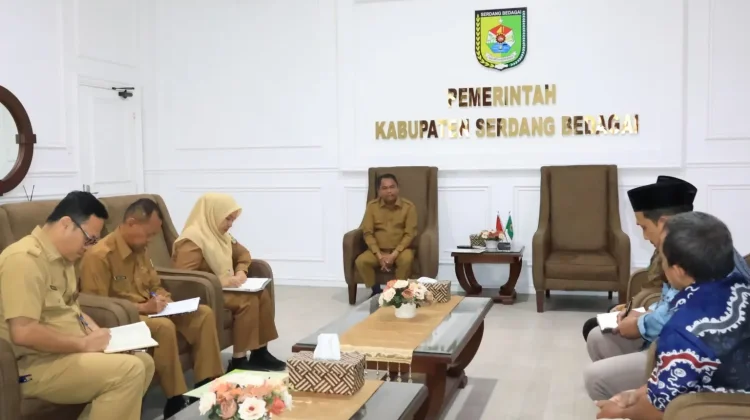 Bupati Sergai Minta Mahasiswa KKN Kembangkan Pertanian
