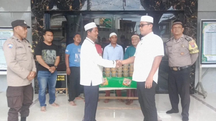 Polres Tanjungbalai Berbagi Takjil