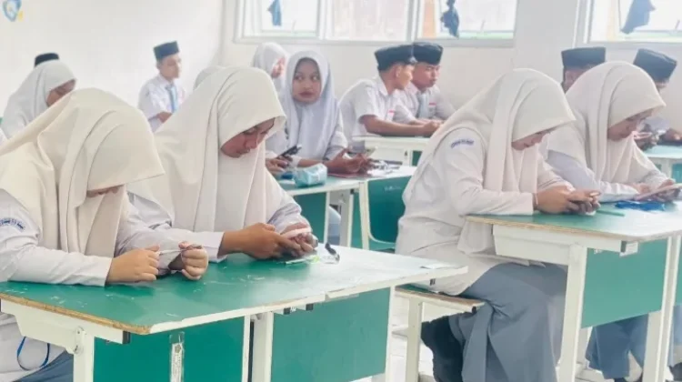MAN Tanjungbalai Sukses Gelar Asesmen Kelas XII Berbasis Android