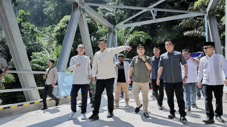 Jembatan Aek Sipange Diresmikan, Masyarakat Tidak Lagi Menyeberangi Sungai