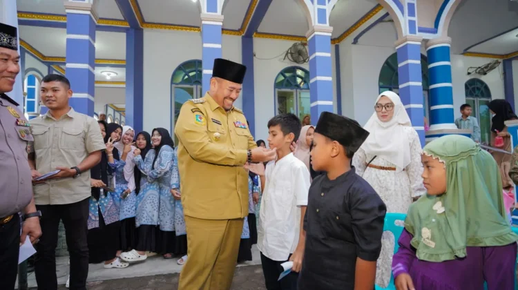 Safari Ramadan, Bupati Batu Bara Santuni Anak Yatim
