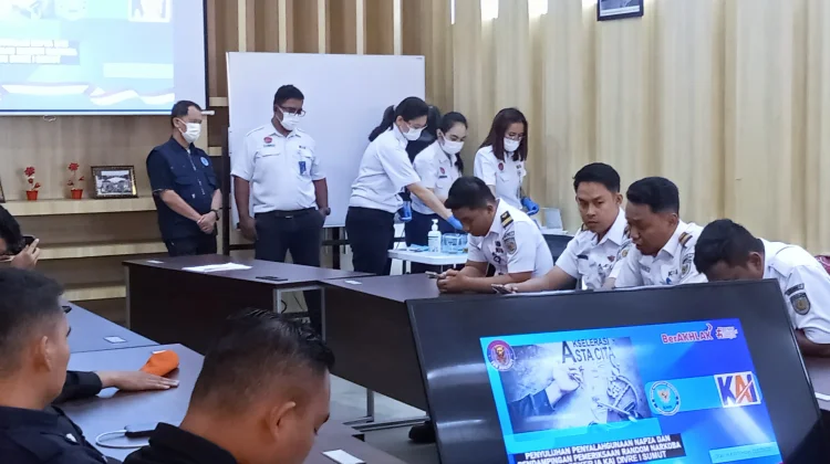Jelang Mudik, KAI Sumut Tes Narkoba Puluhan Awak Sarana Perkeretaapian