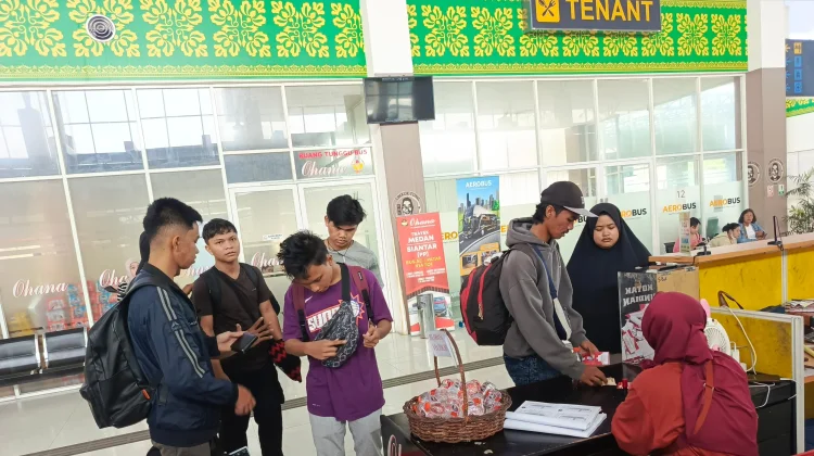 H-7 Lebaran, Penumpang Terminal Amplas Naik 10 Persen