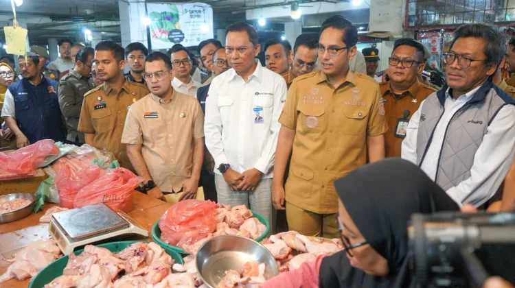 Wali Kota Medan Pantau Pasar jelang Lebaran, Pastikan Stok Aman dan Harga stabil
