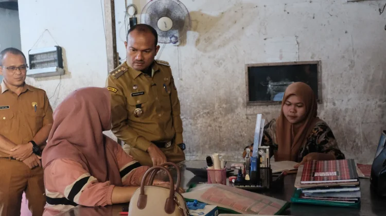 Wali Kota Tanjungbalai Pastikan Hak THR Pekerja Terpenuhi