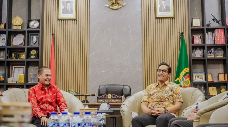 Wali Kota Medan Tekankan Peran Apoteker dalam Edukasi Obat kepada Masyarakat