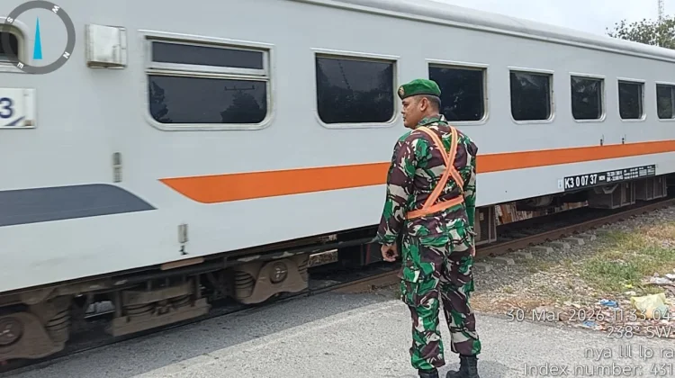 Pelda Hendra Hadi Pranata Sosialisasikan Keselamatan di Perlintasan Kereta Tanp