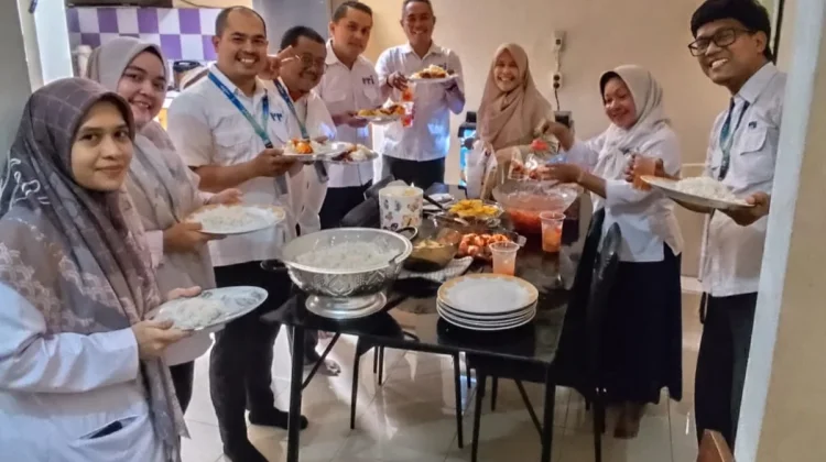 Makan Bersama Bisa Meningkatkan Kesejahteraan Mental