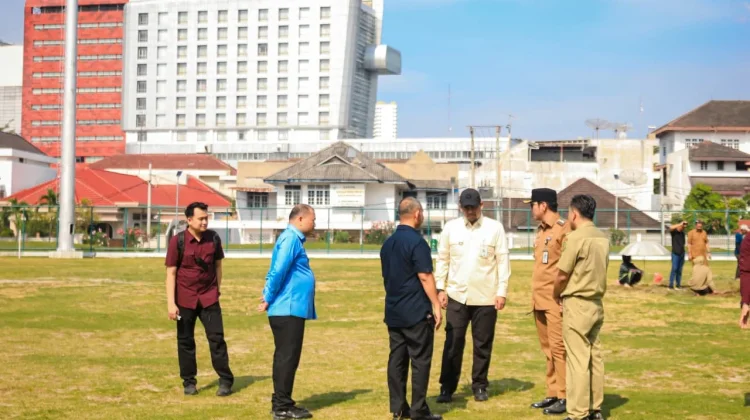 Persiapan Venue Piala AFF, Pemko Medan Fokus Perbaikan Rumput Lapangan Kebun Bunga
