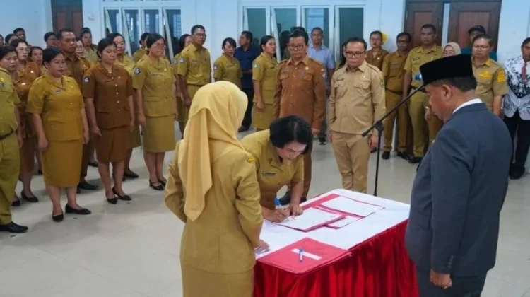 Pemkab Karo Melantik Kepala Sekolah guna Perkuat Peran Kepala Sekolah