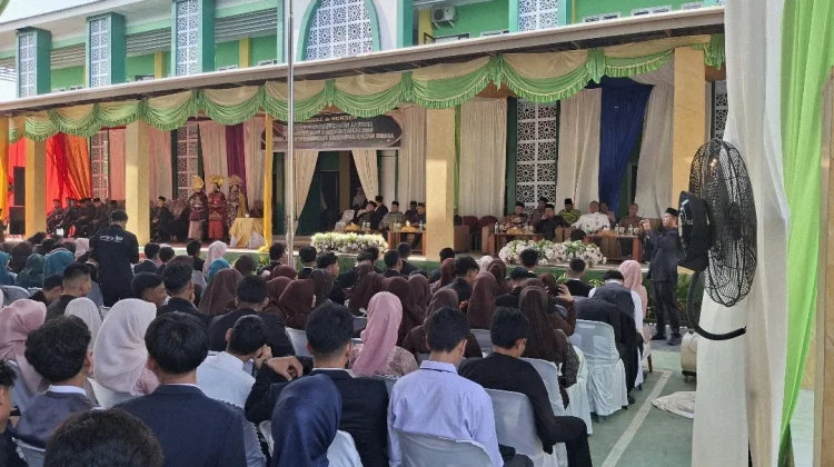 UNIVA Medan Apresiasi Siswa MAN Selesaikan Pendidikan