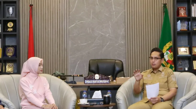 Rico Dukung Rifani di Final Miss Hijab Sumut 2026