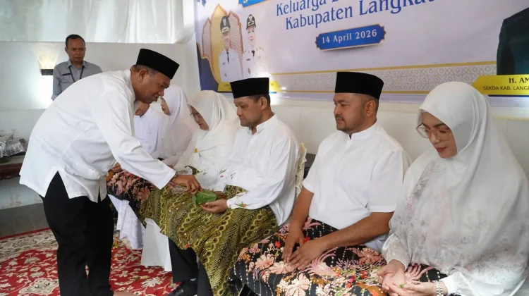 Bupati Langkat: Halal Bihalal IKAPTK sekaligus Lepas Tiga Calon Jemaah Haji