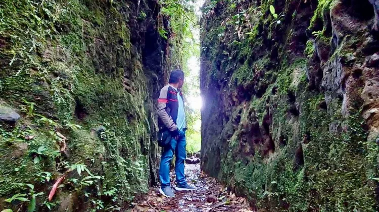 Batu Belah Sibolangit, Spot Alam Estetik Dekat Medan