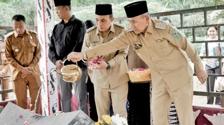 Ziarah Raja Marpitu Warnai HUT ke-193 Simalungun