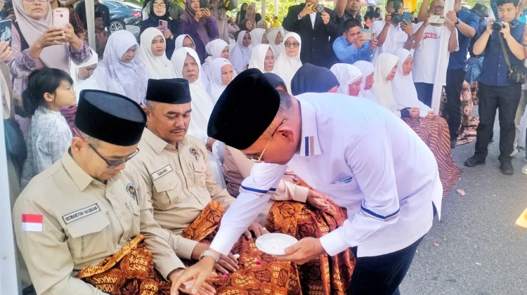 Pemkab Simalungun Tepung Tawar 104 Calon Haji
