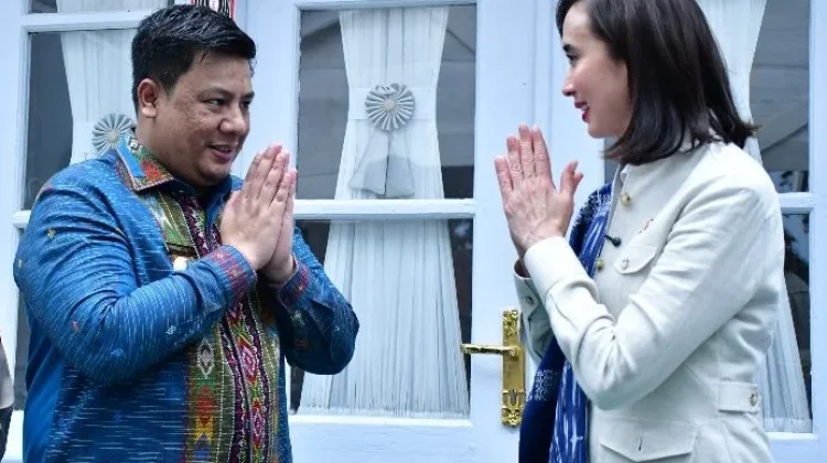 Menpar Tinjau Destinasi Wisata Unggulan Samosir