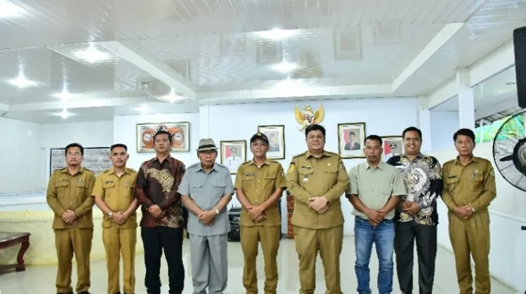 Bupati Samosir Dukung Paskah dan Pengukuhan Sonak Malela