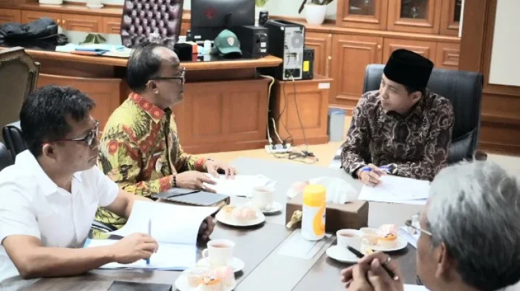 Wabup Samosir Audiensi dengan Menteri Kehutanan RI