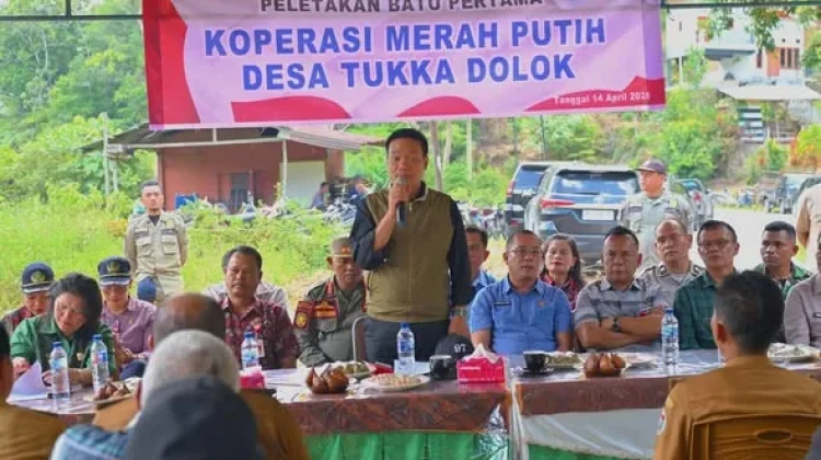 Bupati Humbahas Letakkan Batu Pertama KDMP Tukka Dolok