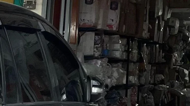 Kenaikan Harga Plastik Bebani Pedagang Kecil Picu Risiko Harga Naik