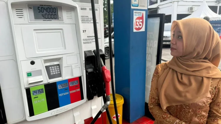 Pertamina Patra Niaga Regional Sumbagut Hadirkan Nuansa Hari Kartini di SPBU