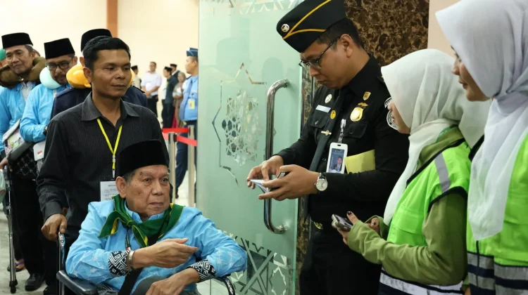 Imigrasi Sumut Sukses Kawal Kloter Pertama Embarkasi Medan Haji 1447 Hijriah