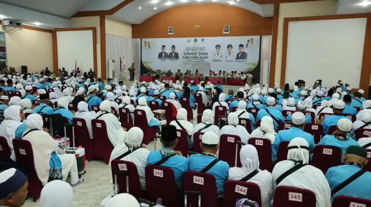 Gubsu Lepas Jemaah Kloter 2, Imigrasi Sumut Jamin Kelancaran Dokumen Keimigrasian