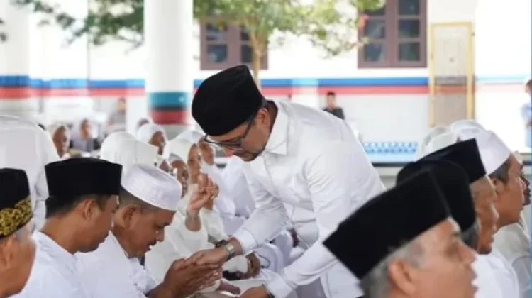 Pemkab Labusel Upah-Upah Jamaah Calon Haji