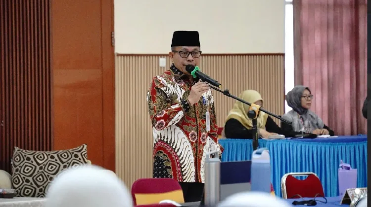 Kakanwil Kemenhaj Bekali Petugas Kloter 5, Tekankan Pelayanan Haji