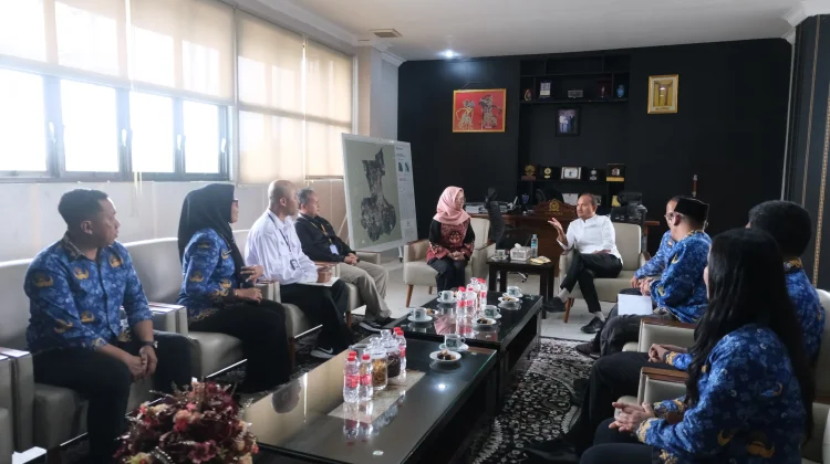 Tim Monev Kementerian Lingkungan Hidup Evaluasi Kelola Sampah di Tanjungbalai