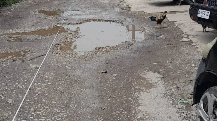 Pemkab Dairi Siapkan Perbaikan Jalan Secara Bertahap
