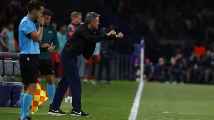 Enrique Puji Laga Bayern sebagai Pertandingan Terbaik yang Pernah Ditanganinya