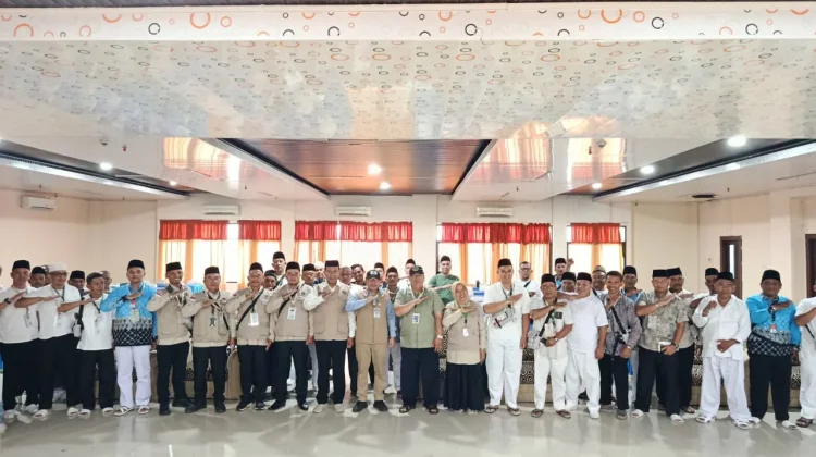 Kakanwil Kemenhaj Sumut Mantapkan Petugas Kloter 09 Embarkasi Haji Medan