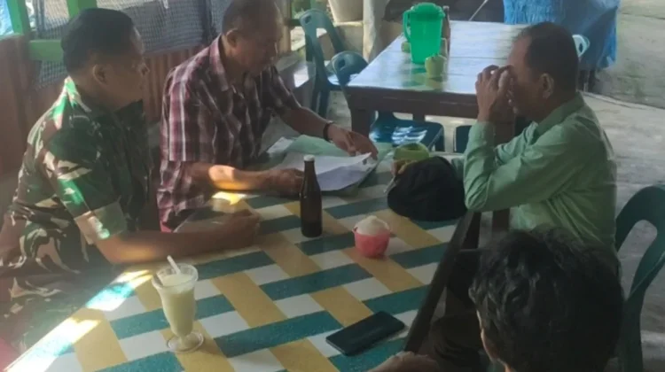 Babinsa 03/Parongil Perkuat Silaturahmi Warga