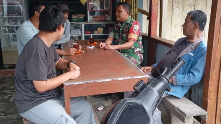 Babinsa Koramil 03/Parongil Perkuat Sinergi dengan Tokoh Masyarakat