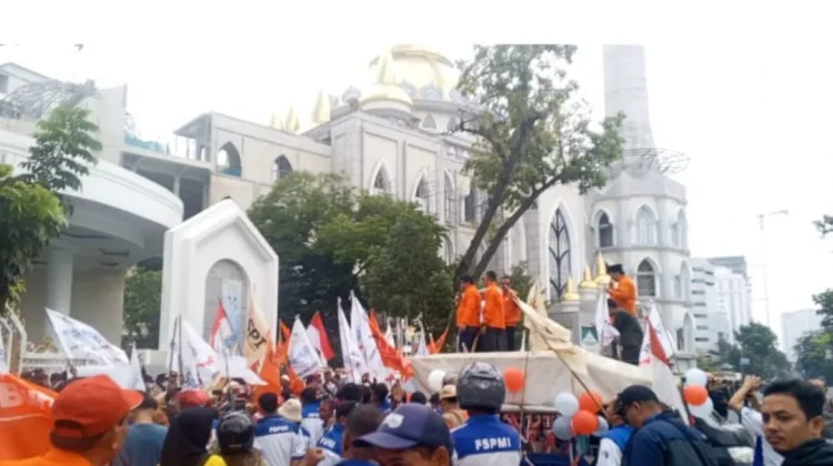 Peringati May Day, Buruh Sampaikan Tuntutan Nasional dan Daerah