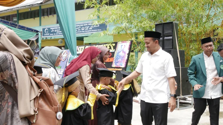 Hardiknas 2026, Ponpes Al-Washliyah Gading Tanjungbalai Wisuda 200 Santri