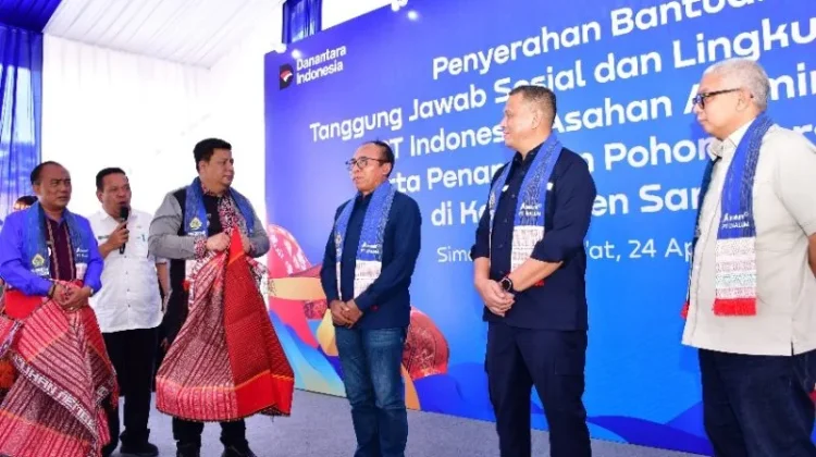 Inalum Salurkan Bantuan Sosial dan Lingkungan di Samosir