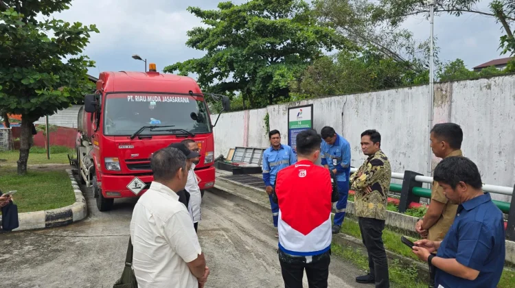 Pertamina Patra Niaga Sumbagut bersama Pemprov Riau Tinjau SPBU, Beli Seperlunya