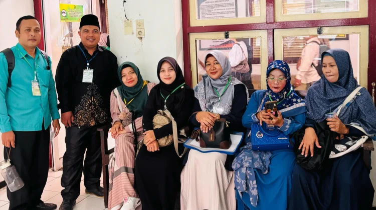 Kisah Sedih Belasan Guru YPI Amir Hamzah Mengabdi Puluhan Tahun Kini Menuntut Hak