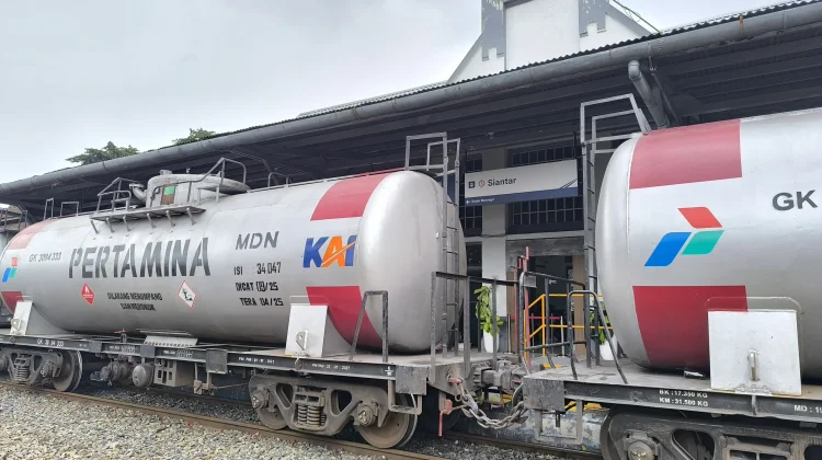Sepanjang April 2026, KAI Sumut Distribusikan  28.176 Ton BBM