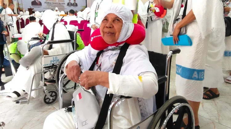 Jemaah Haji 84 Tahun Asal Medan Berangkat tanpa Pendamping