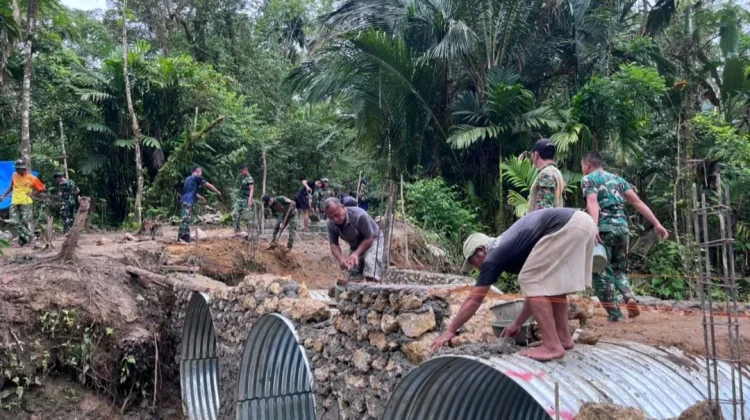 Jembatan Aramco di Desa Mazingo  Nias Rampung