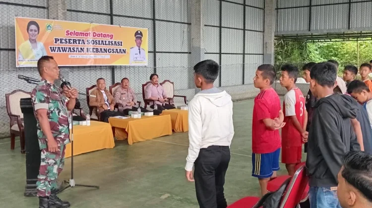 Babinsa Koramil 07/Salak Gembleng Puluhan Remaja di Pakpak Bharat