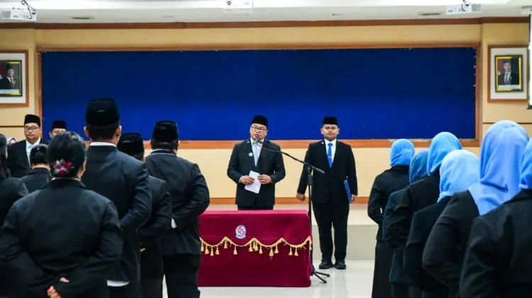 Lantik Pejabat, Bupati Deli Serdang Tekankan Evaluasi Kinerja dan Integritas