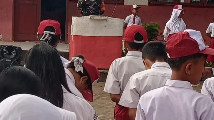 Babinsa Tanamkan Semangat Bela Negara kepada Siswa
