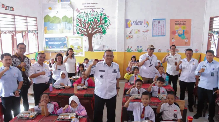 Bupati Dairi Ingatkan SPPG Bekerja Harus Sesuai SOP